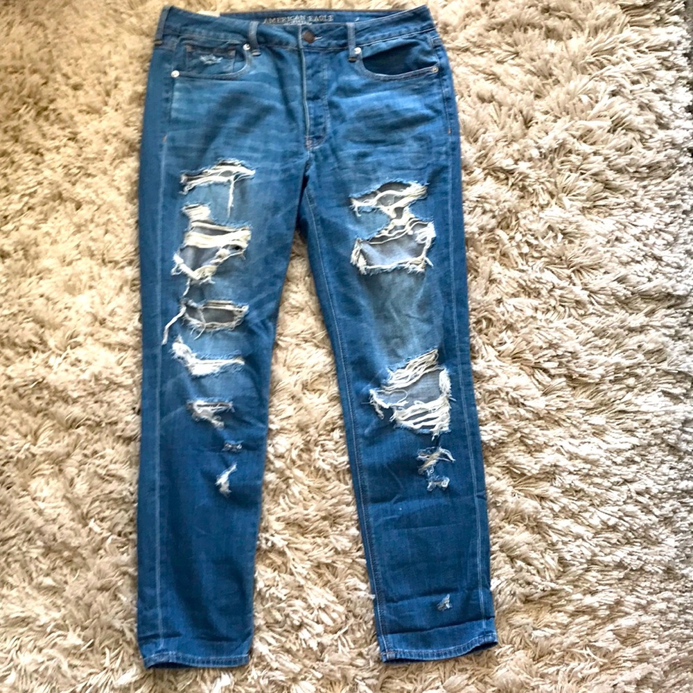 American Eagle Tomgirl distressed jeans size 12 long